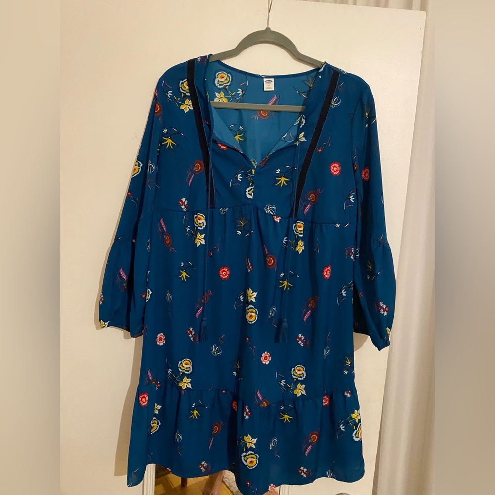 Deep blue dress with cutest details! Size M